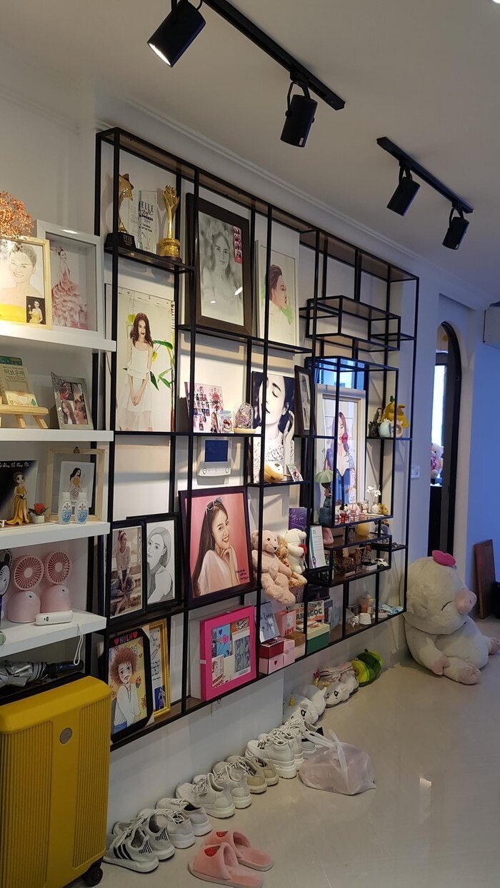 Ninh Dương Lan Ngọc sở hữu 2 căn hộ bạc tỷ đầy ắp tủ đồ hiệu sang chảnh.