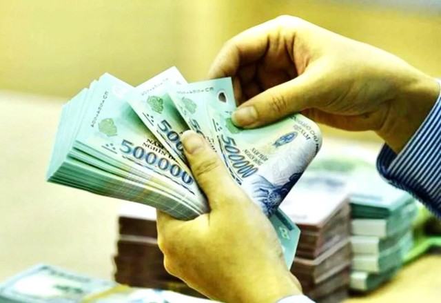 Theo quy định, thưởng Tết là khoản thu nhập phải chịu thuế TNCN nếu tổng thu nhập đến mức phải nộp thuế. Ảnh minh họa: TL