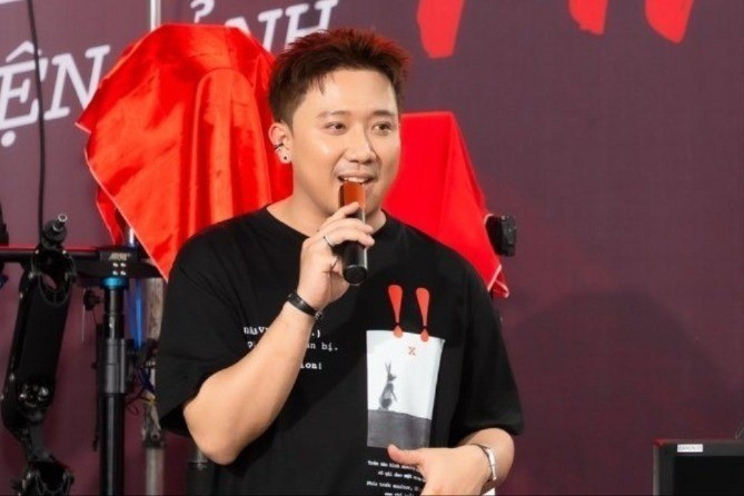 Trấn Thành đóng phim cùng Park Bo Gum, dân tình hóng cinetour tại Việt Nam - 6