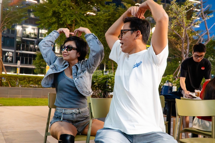 VIDEO: “Cơn sốt” quay phim cùng mô tô phân khối lớn - 16