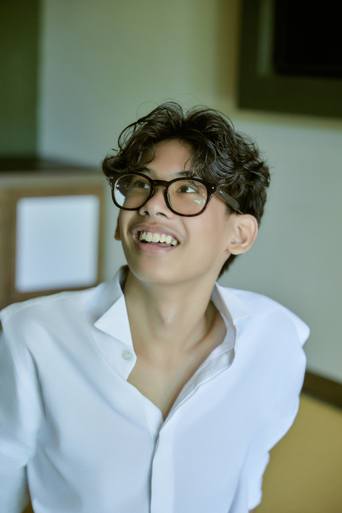 Con trai 18 tuổi của Hoa hậu Hà Kiều Anh - 2