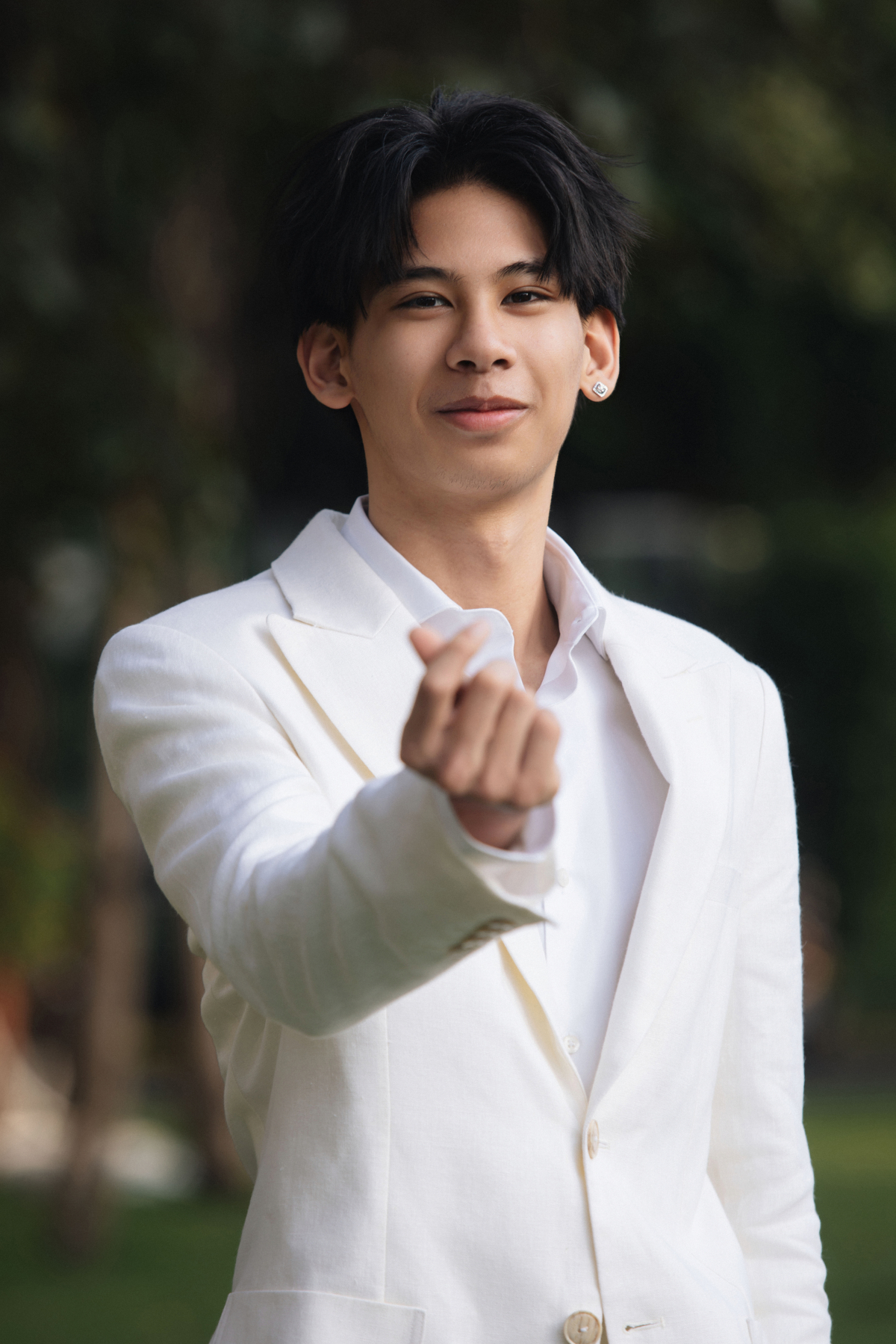 Con trai 18 tuổi của Hoa hậu Hà Kiều Anh - 4