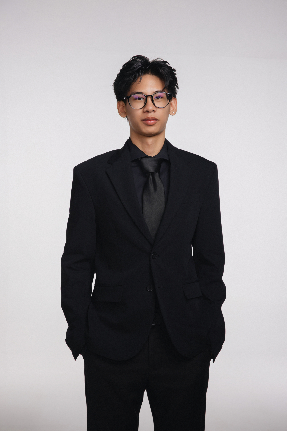 Con trai 18 tuổi của Hoa hậu Hà Kiều Anh - 3