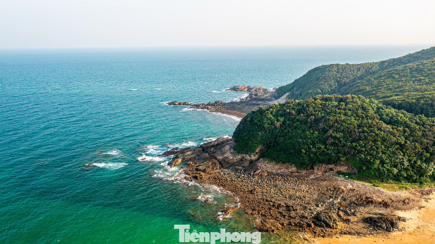 Độc Lạ Hòn Đảo Ngắm Hoàng Hôn, Bình Minh Ở Quảng Ninh - 4