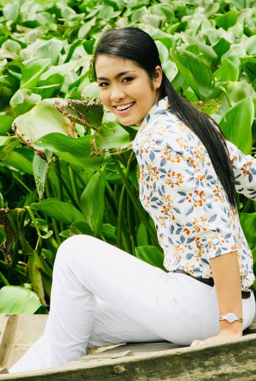 Phương Điền cho biết khi đó cùng Tăng Thanh Hà và các diễn viên thực hiện bộ ảnh cho lịch Tết. Ngoài công việc đạo diễn, anh có sở thích chụp ảnh, thường ghi lại chân dung đồng nghiệp ngoài giờ diễn. Các bức đều được chụp ở máy phim, gần đây anh lưu lại ở dạng kỹ thuật số để dễ bảo quản.