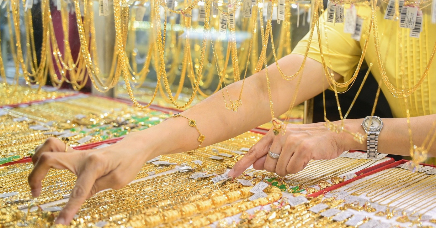 Giá vàng trong nước đồng loạt lập đỉnh mới.