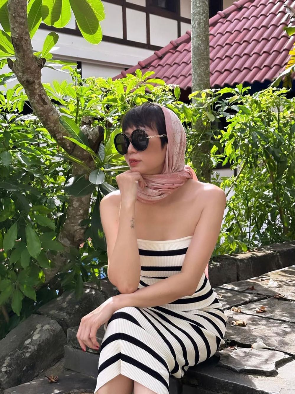 Doãn Hải My từng cho biết cô thừa hưởng cơ địa ăn mãi không mập từ mẹ, bởi vậy có thể giữ được vóc dáng thon thả mà không cần kiêng khem kỹ lưỡng.