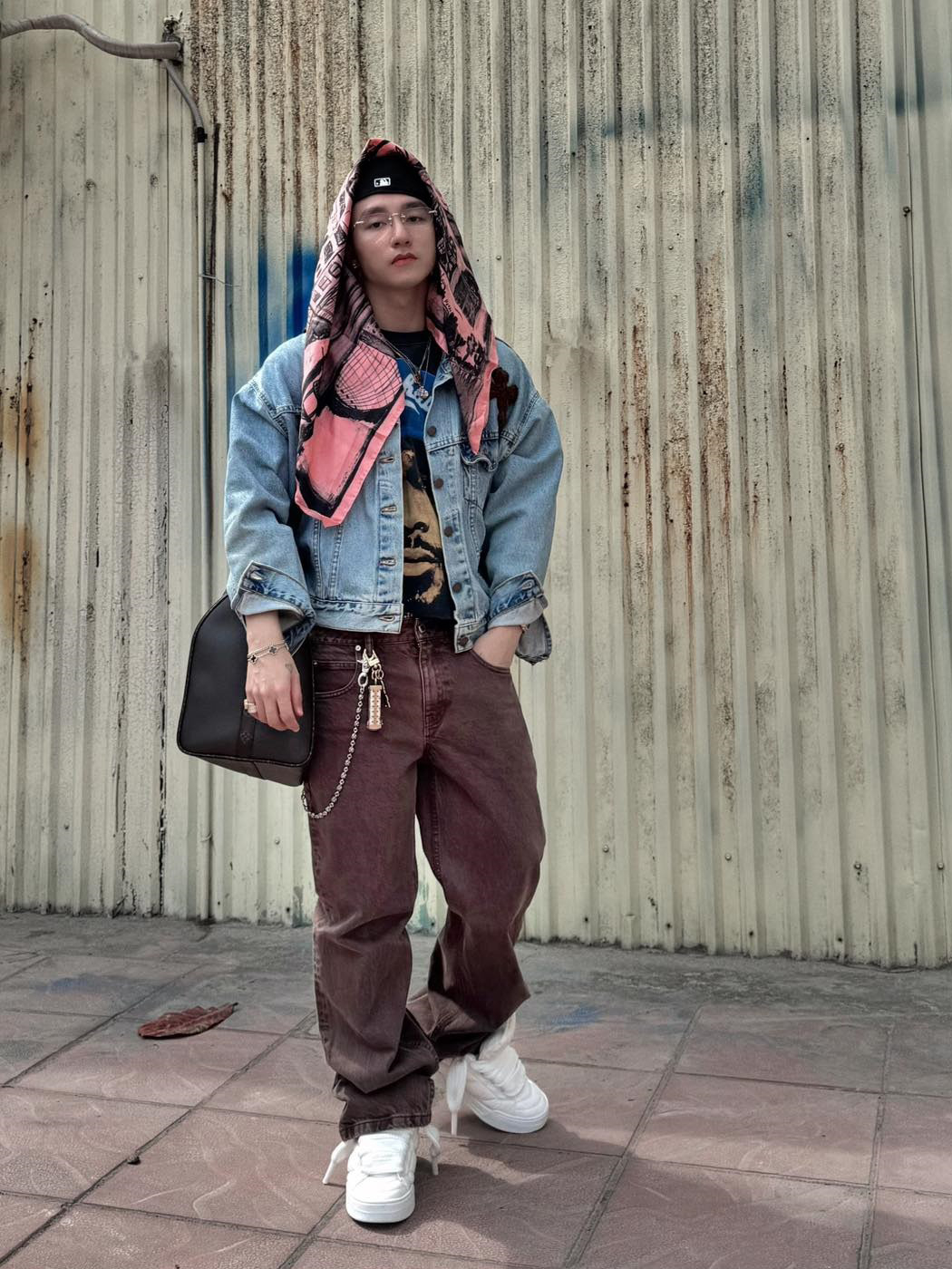 Tác phẩm Rolex cũng trở thành một phần của phong cách boy phố chất chơi.