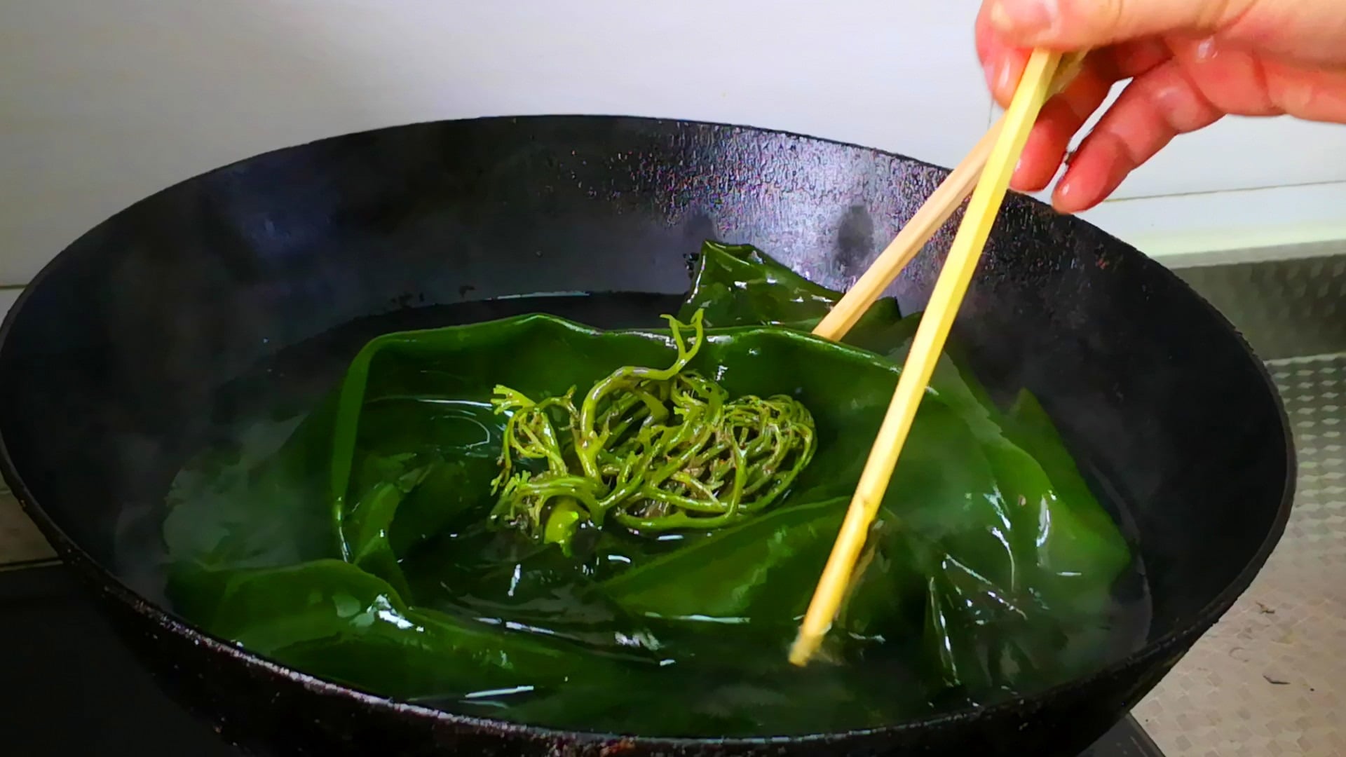 Loại rau xấu xí, nhìn sợ, ăn ngon, chứa selen gấp 50 lần hành tây, ăn nhiều đẹp da, mướt tóc, giảm cân hiệu quả - 4