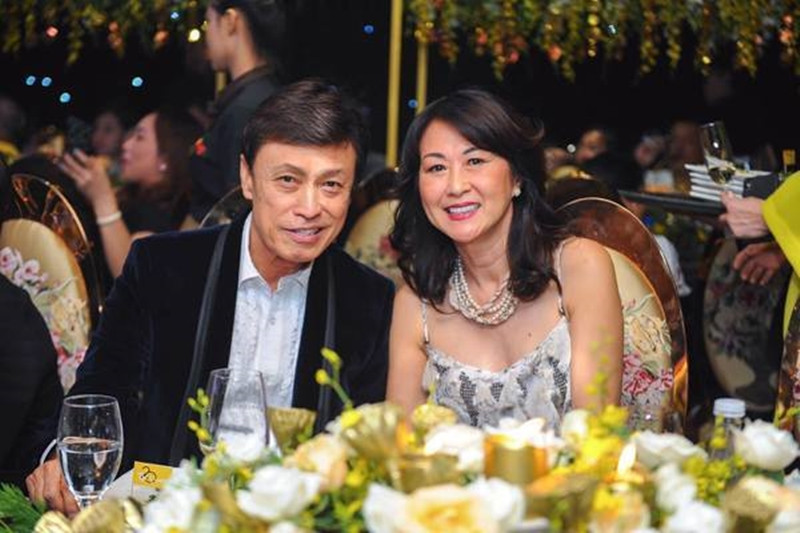 Tuấn Ngọc và Thái Thảo dự tiệc chung.