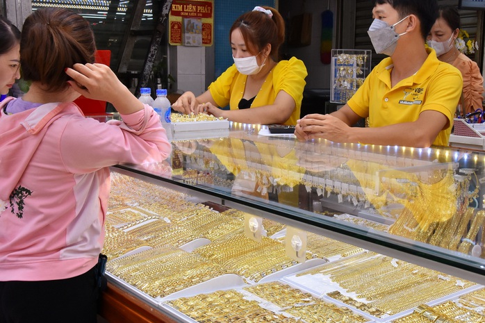 Giá vàng chững lại vào sáng nay