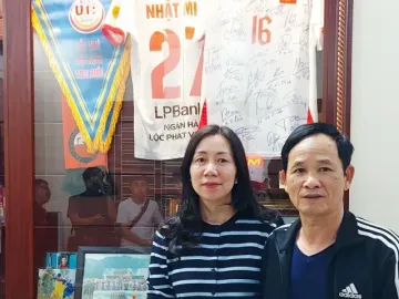 Về thăm nhà, nghe phụ huynh kể chuyện Nhật Minh U23 Việt Nam