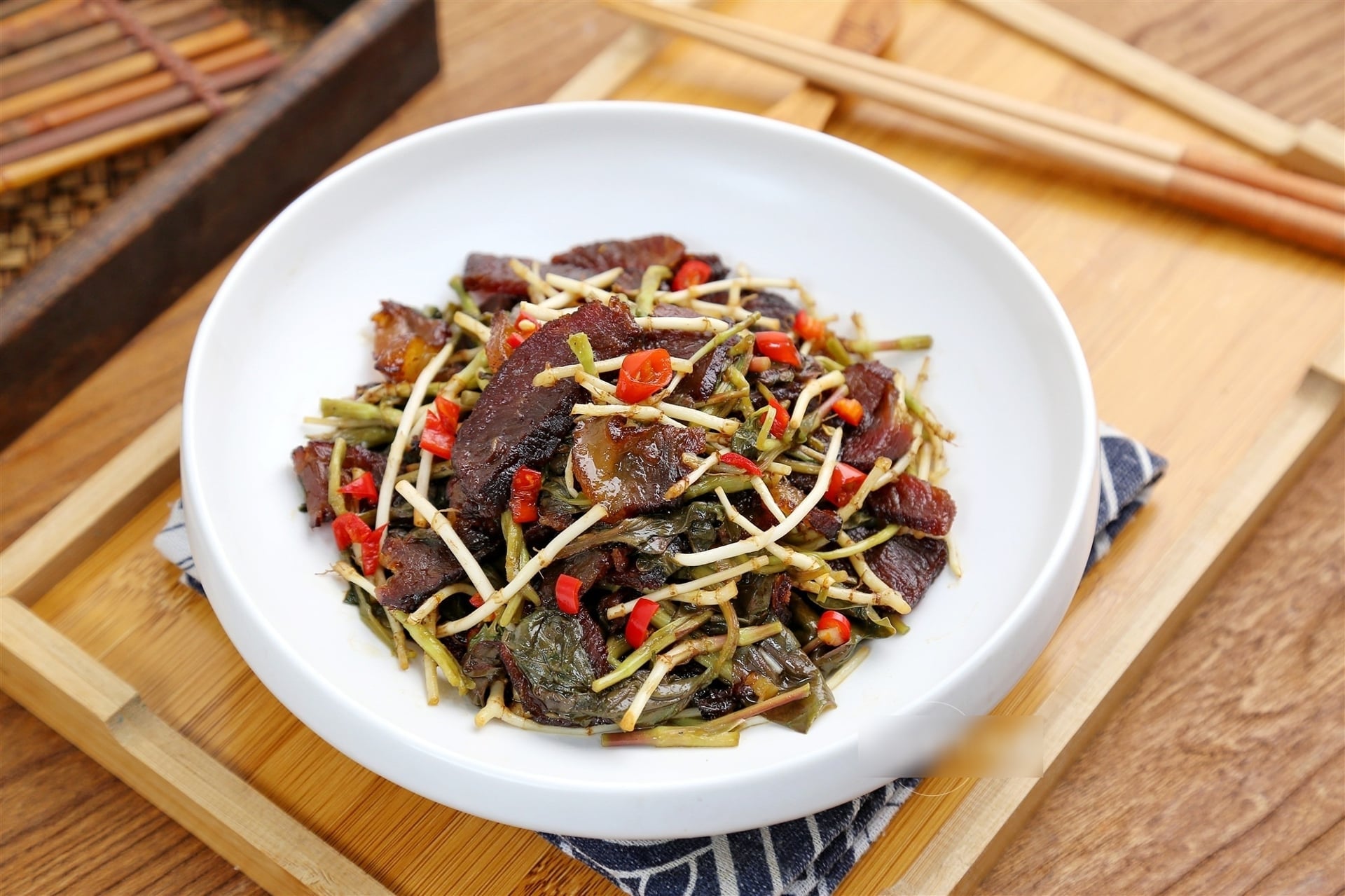 Trên thực tế, diếp cá không chỉ là một loại rau mà còn là một loại thực phẩm có dược tính.