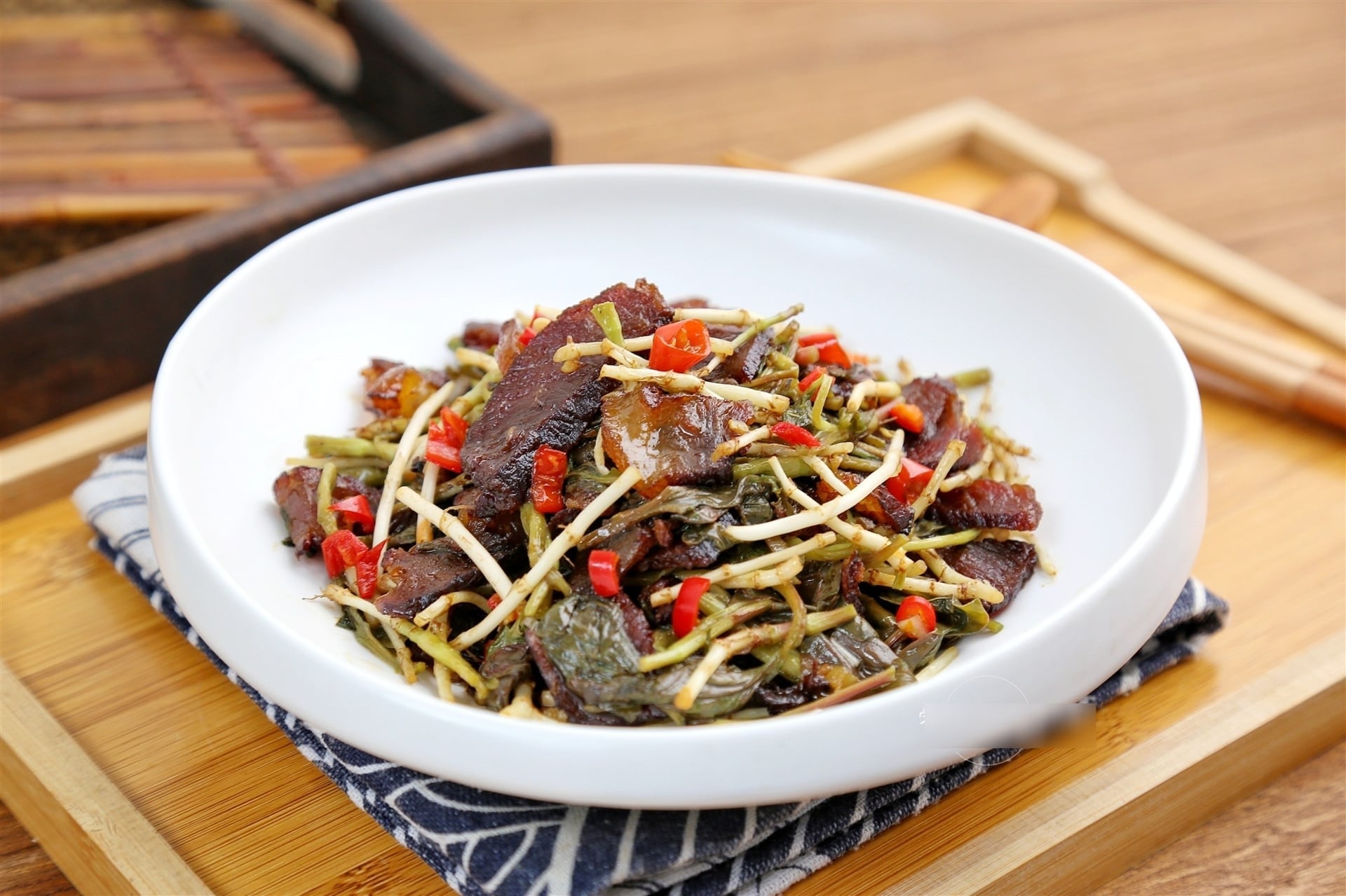 Loại rau dại có mùi lạ, amp;#34;bình chữa cháyamp;#34; của cơ thể, giúp thanh nhiệt, làm mát máu, giải độc, xào thịt cực thơm - 9