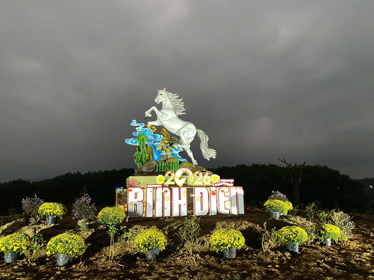 Lãnh đạo UBND xã Bình Điền cho hay, không gian công viên cùng linh vật sẽ trở thành điểm vui chơi và tham quan cho người dân. Quan trọng hơn, thông qua hoạt động này, xã tiếp tục phát huy tinh thần đoàn kết, chung sức, đồng lòng của cả hệ thống chính trị, và nhân dân trong công tác bảo vệ môi trường, chỉnh trang cảnh quan, xây dựng không gian sống xanh, sạch, đẹp.