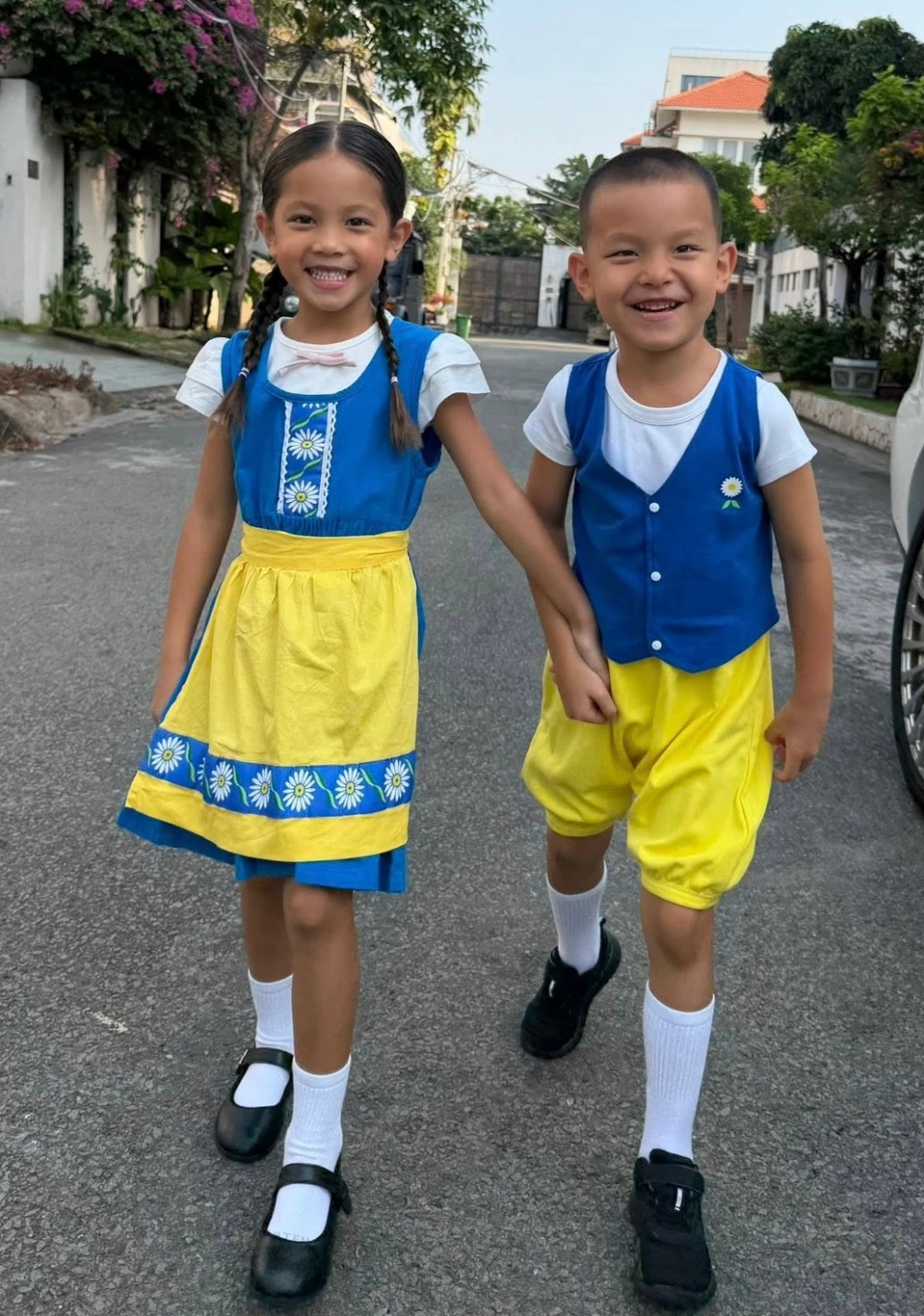 Tổ ấm bình yên của Hồ Ngọc Hà - Kim Lý - 1