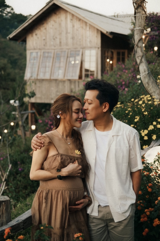 Những bất động sản hàng nghìn m2 của Trường Giang - Nhã Phương - 1