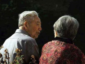 Eva tám - Tuổi già mới hiểu: Thứ quyết định hạnh phúc không phải tiền bạc