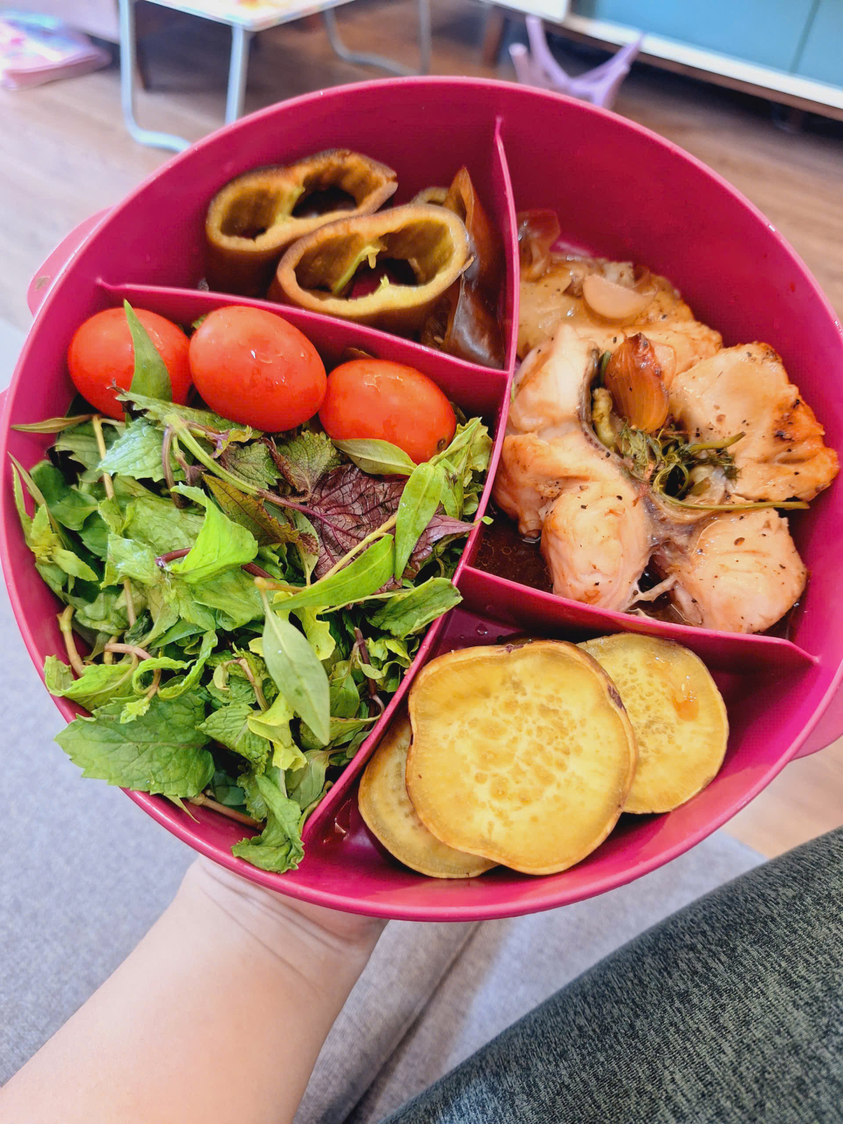 Tự nấu cơm mang đi làm, mẹ 8X giảm 15 kg sau 9 tháng - 2