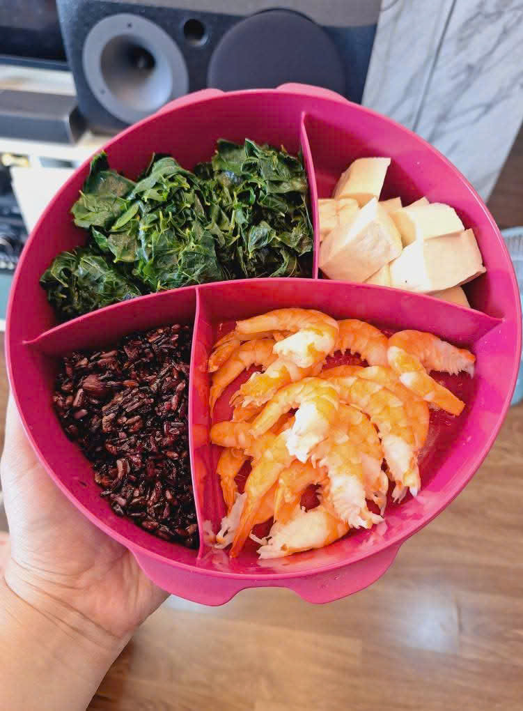 Tự nấu cơm mang đi làm, mẹ 8X giảm 15 kg sau 9 tháng - 8