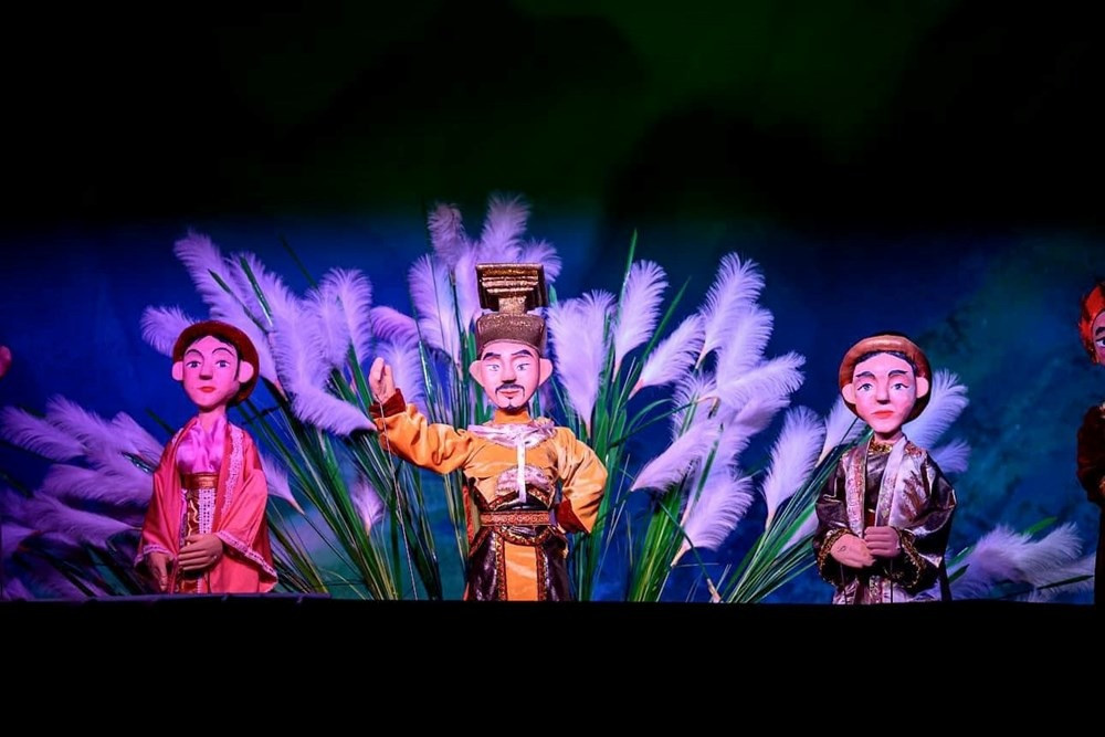 Một cảnh trong vở múa rối Hoàng đế cờ lau do NSND Nguyễn Hoàng Tuấn làm đạo diễn giành Huy chương vàng Liên hoan Sân khấu Hà Nội mở rộng năm 2024.