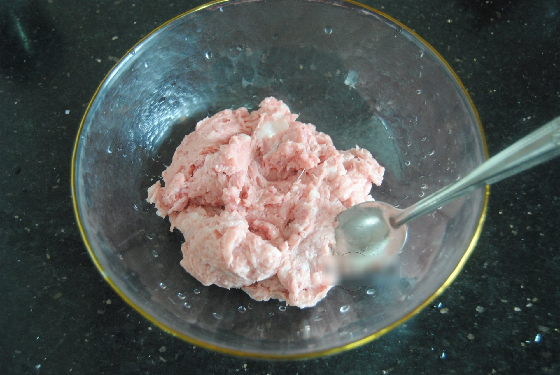 Loại rau dại có hương thơm độc nhất vô nhị, có thể ngăn ngừa cảm lạnh, kết hợp với thịt heo thành món ngon tuyệt - 4