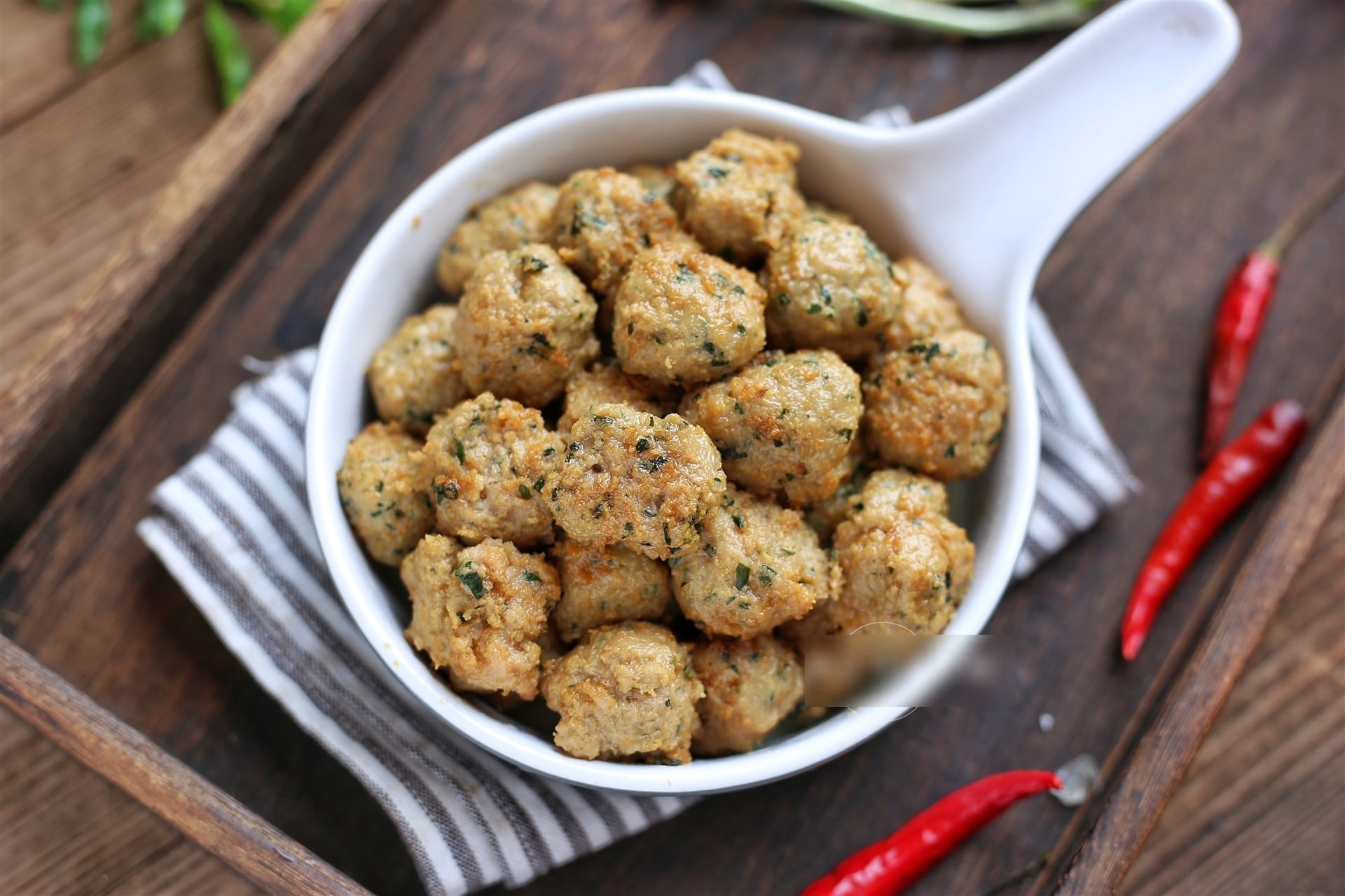 Loại rau dại có hương thơm độc nhất vô nhị, có thể ngăn ngừa cảm lạnh, kết hợp với thịt heo thành món ngon tuyệt - 8