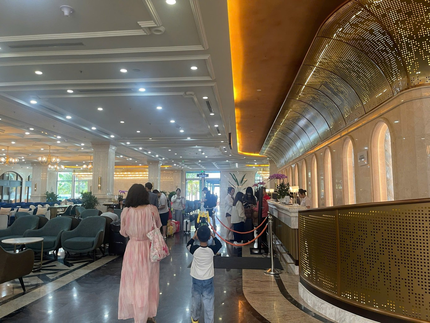 Đám cưới Phương Nhi ở Nha Trang - 4