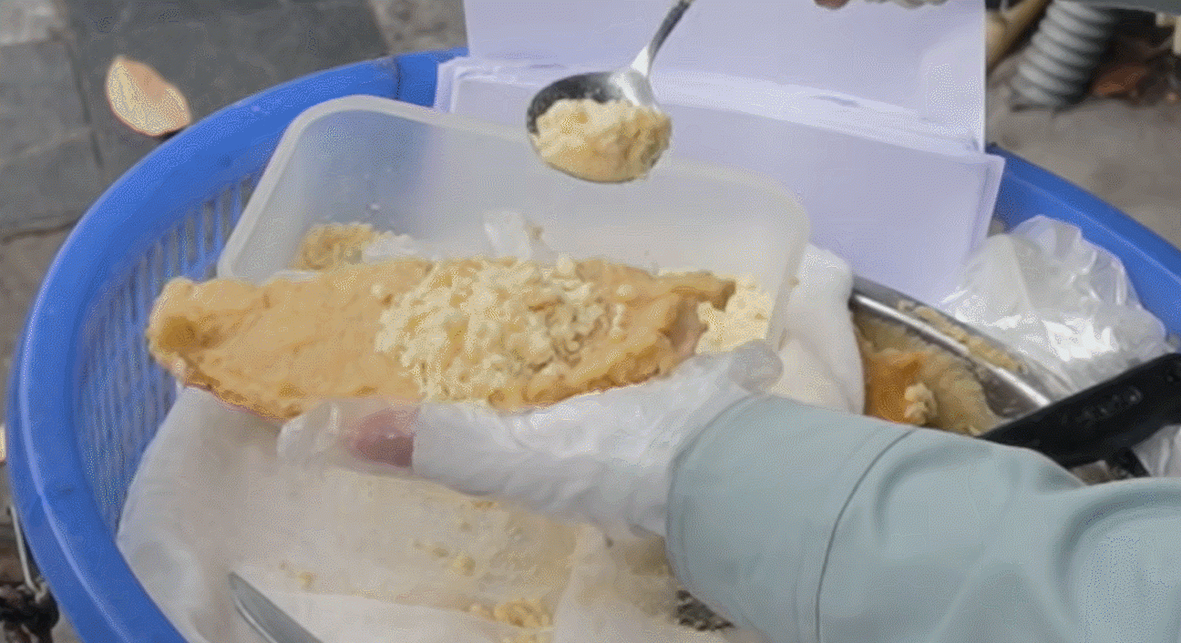 Bánh đa kê làm xong phải ăn ngay mới ngon, vì để lâu, đường và hạt kê sẽ chảy nước, khiến lớp vỏ bánh bị mềm