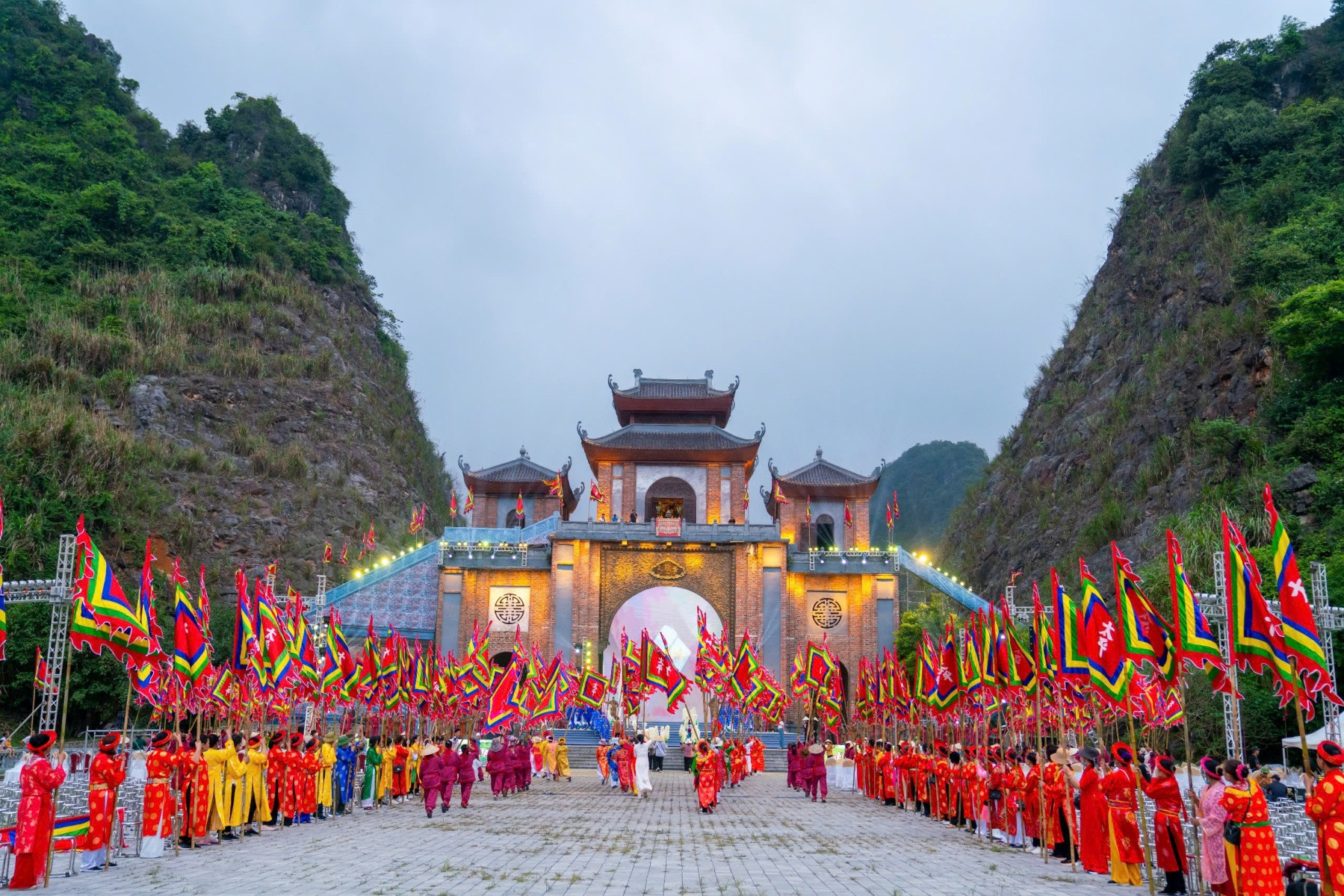 Hằng Năm Vào 10/3 Âm Lịch Tại Thung Ui Diễn Ra Lễ Hội Đàn Kính Thiên