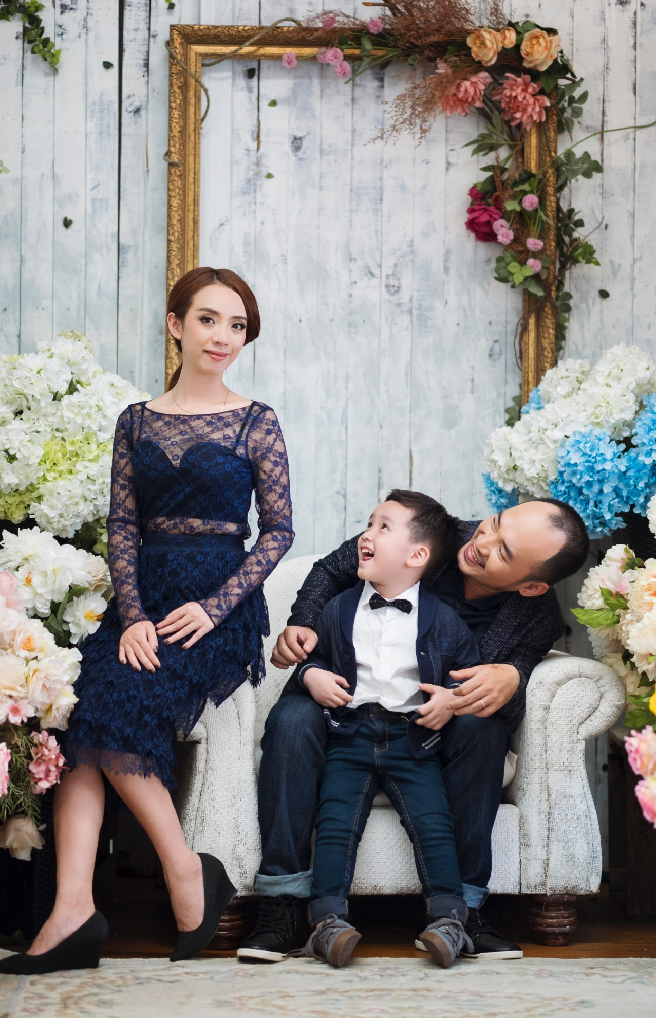 Con trai 13 tuổi cao 1m78, thạo 3 thứ tiếng của nghệ sĩ Thu Trang - Tiến Luật - 2