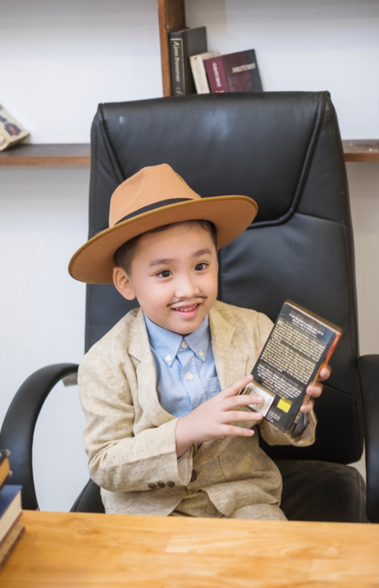 Andy lém lỉnh, điển trai từ nhỏ.