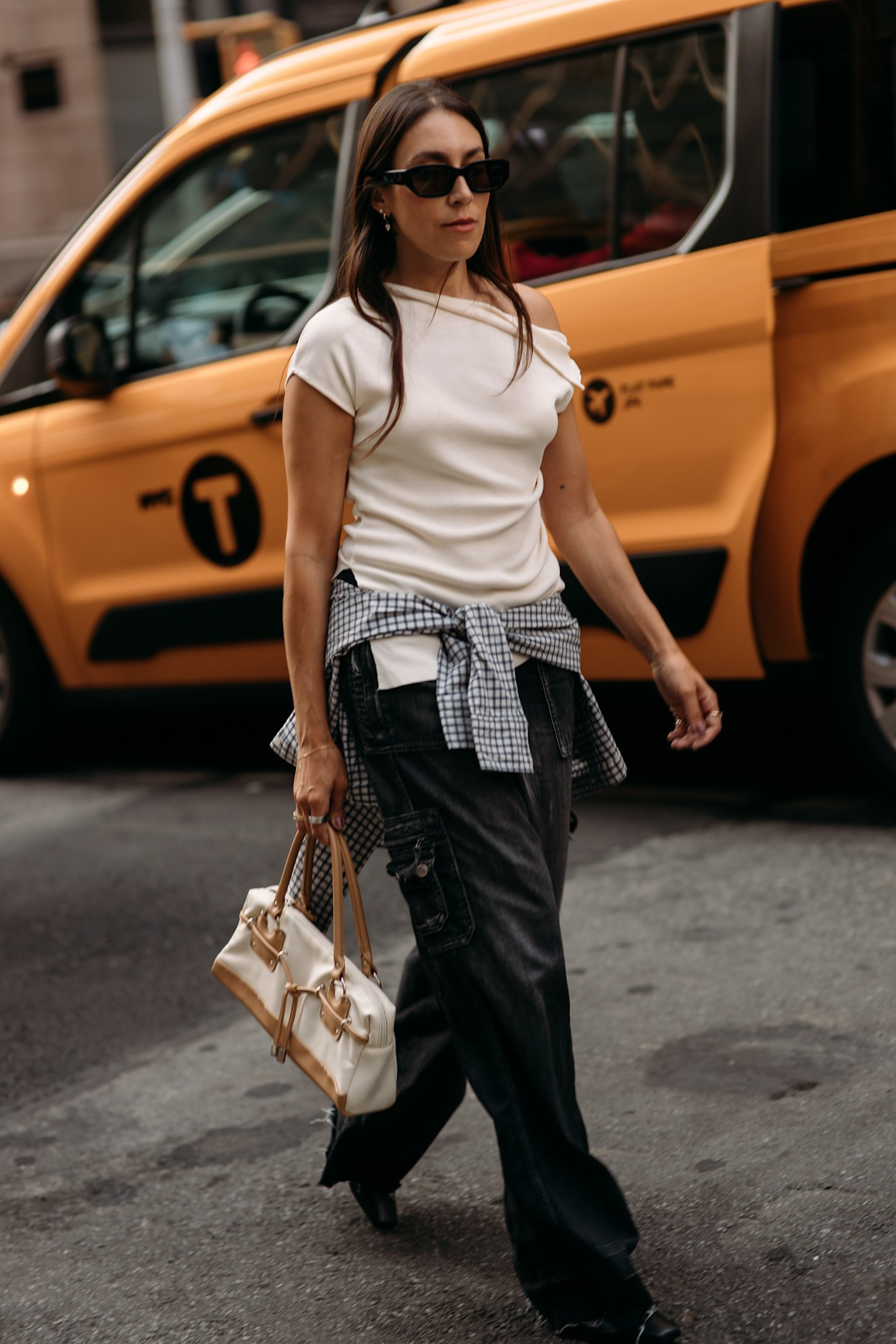 Những kiểu phối đồ nổi bật trên đường phố New York, gợi ý hoàn hảo cho trời lạnh - 3