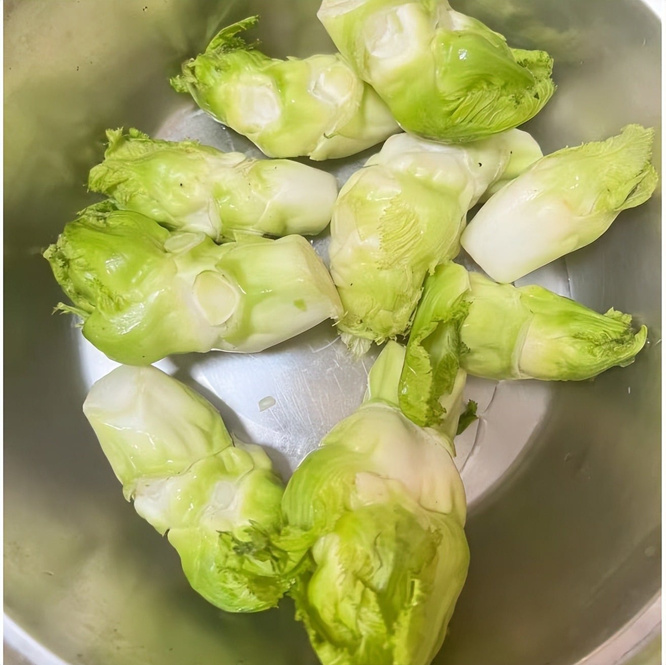 Loại rau chỉ miền núi mới có, ăn đắng ngẫm ngọt, giúp ngủ ngon, sáng mắt, giải độc, xào thịt bò ngon xỉu - 5