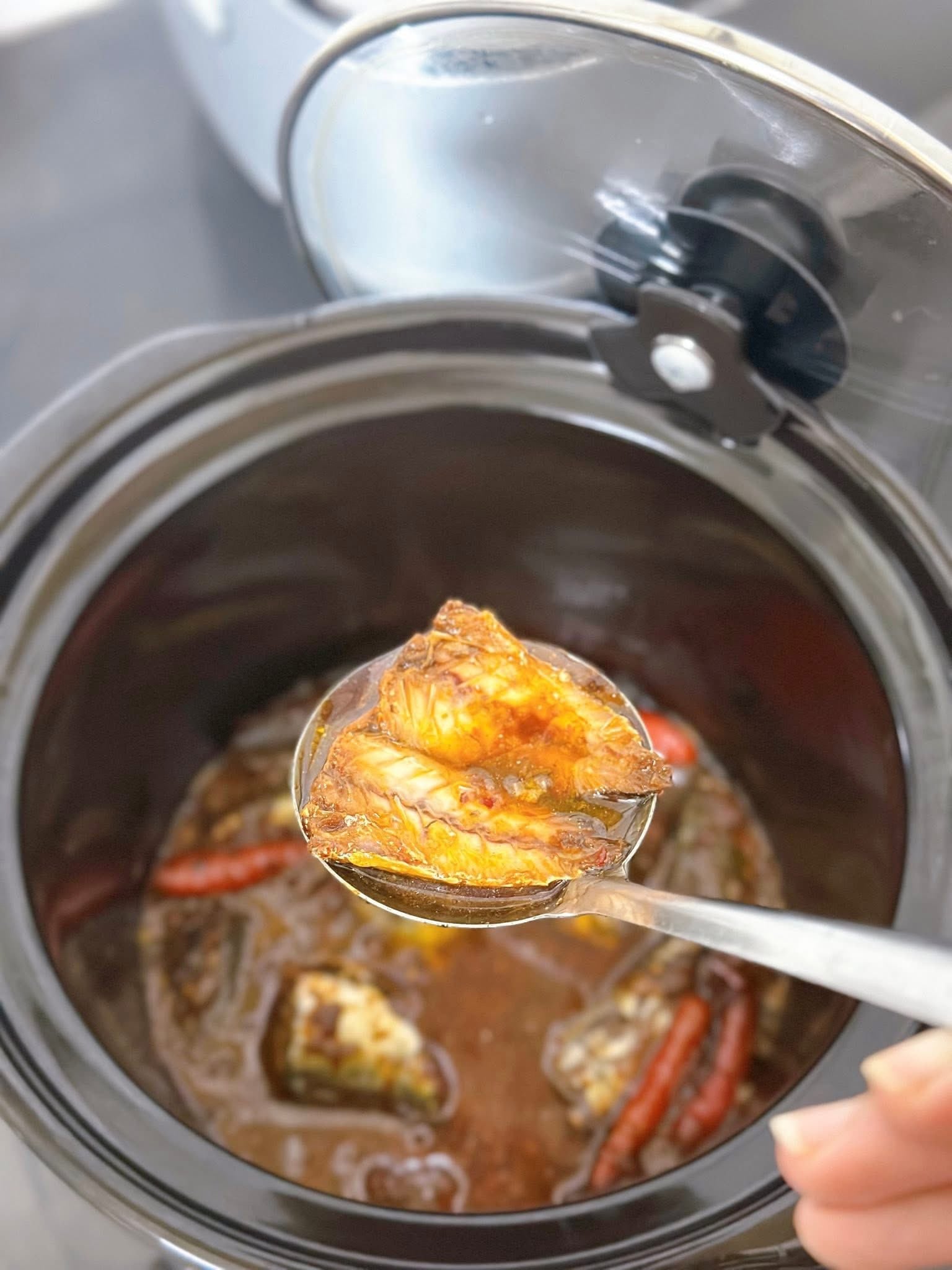 Loại cá rẻ hơn cá thu, ngon hơn cá chuồn, giúp bổ não, tốt tim, kho cá theo cách này ăn cùng cháo rất ngon - 5