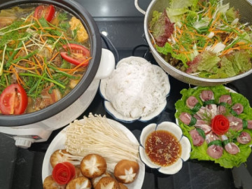 Bếp Eva - Loại cá được xem là “thần dược của phụ nữ”, thịt dày, béo ngậy, đem om dưa thành món ngon xuất sắc