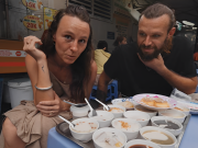 Lifestyle - Khách Tây gọi món "1 mâm 16 chén" 142 nghìn ở TP HCM, trầm trồ "no đến hôm sau"