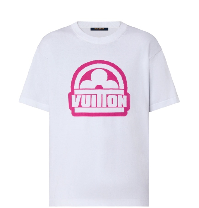 Doanh nhân Đỗ Vinh Quang mặc áo phông 35 triệu đồng từ Louis Vuitton - thương hiệu anh thường xuyên diện.