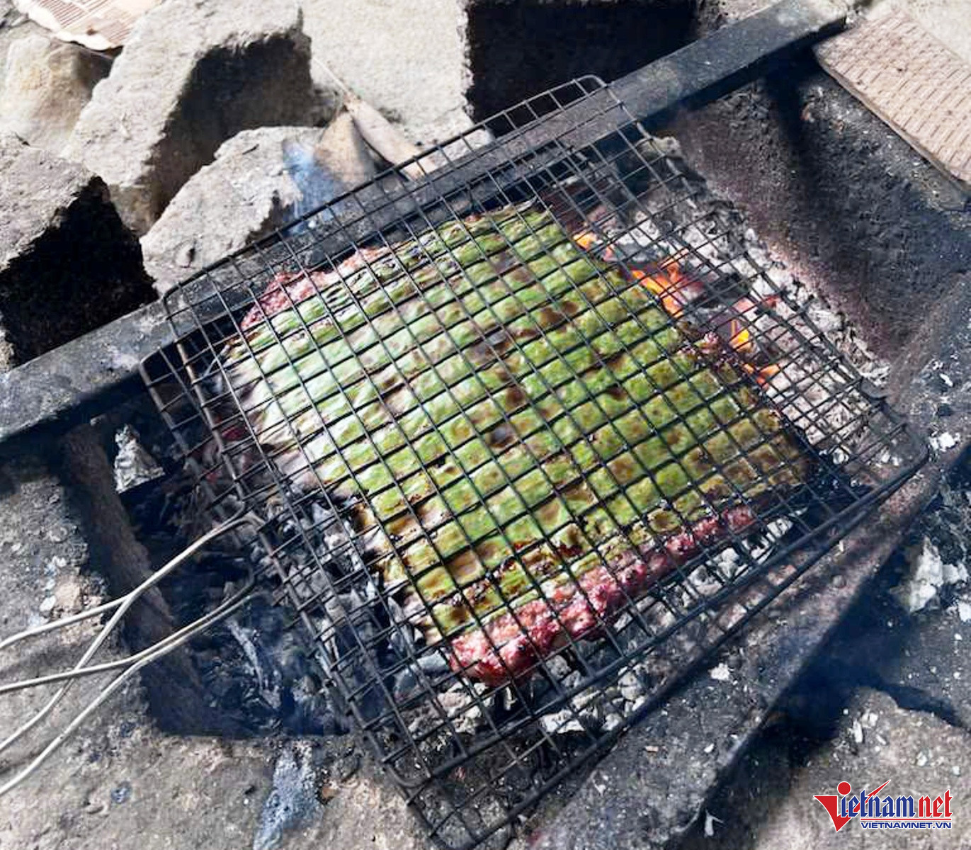 Du khách quốc tế được thưởng thức những món ăn thuần Việt