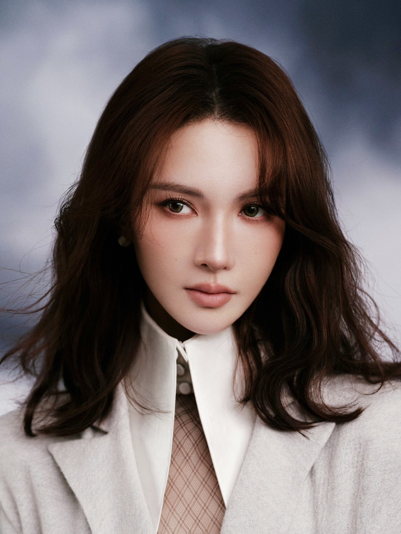 Nhà sản xuất đau đầu vì Kim Thần vướng scandal, nguy cơ bị cấm sóng cao.