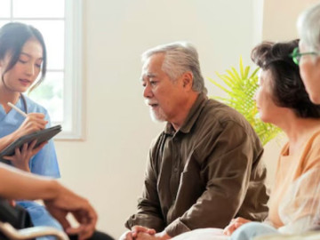 Yêu con - Con cái công thành danh toại, cha mẹ phải vào viện dưỡng lão trong lặng lẽ