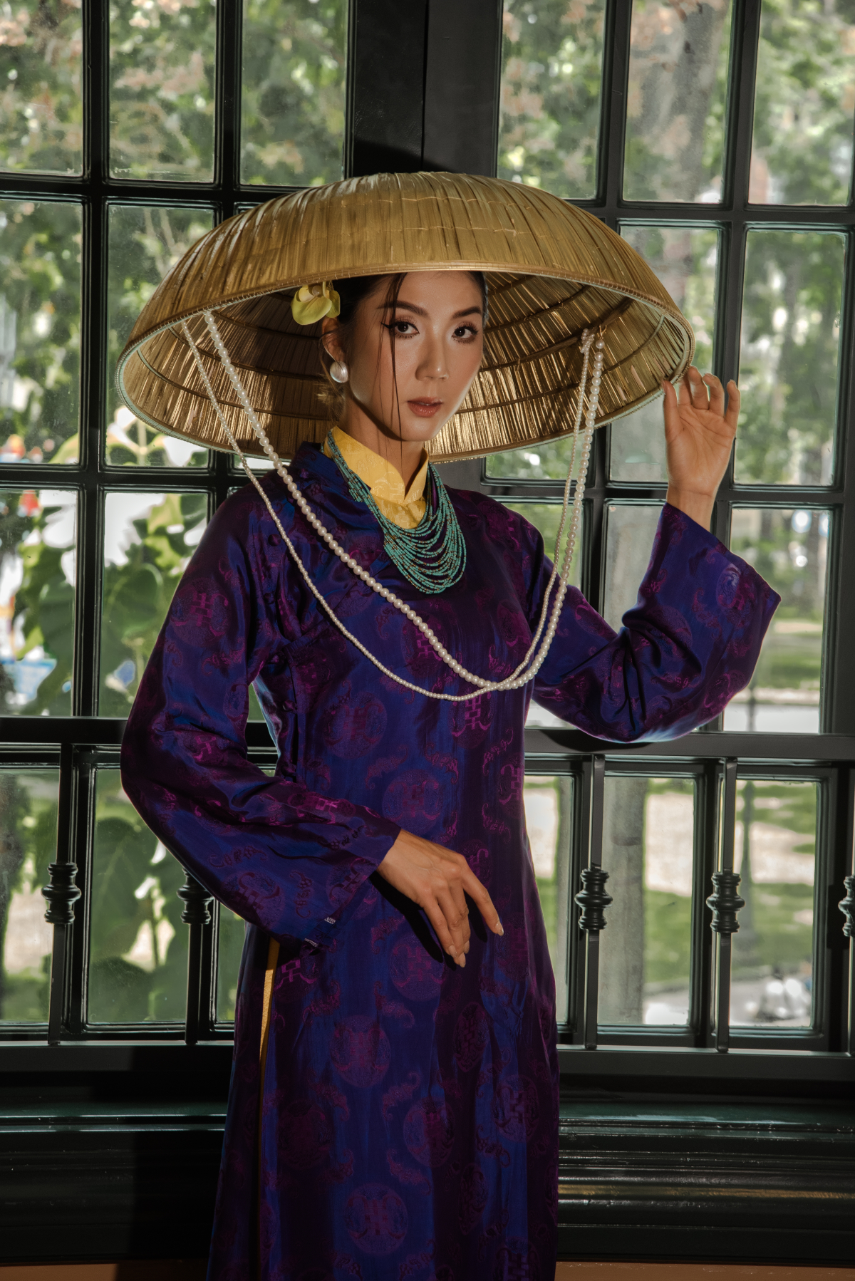 Ngọc Quyên sắm hàng chục bộ áo dài diện Tết - 4