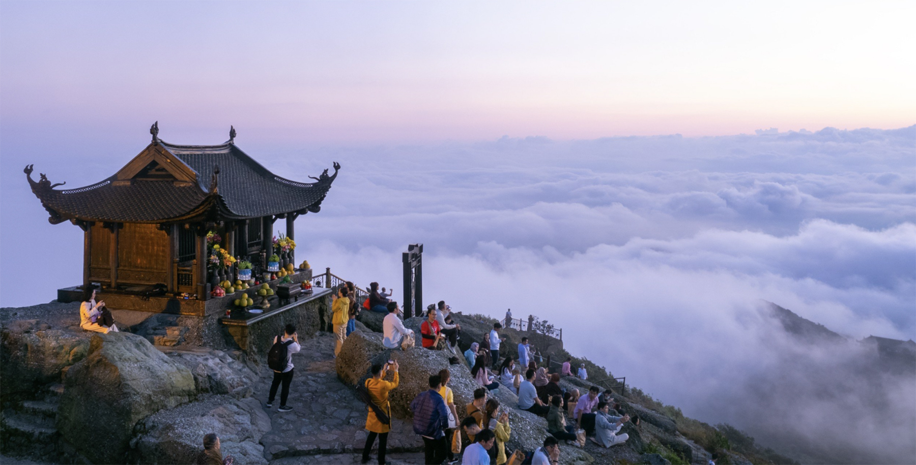 Chùa Đồng Trên Đỉnh Núi Yên Tử. Ảnh: Yên Tử Tùng Lâm