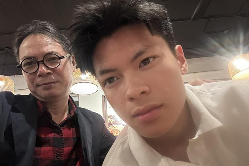 NSND Trần Lực cũng từng trải qua 3 đời vợ. Hai cuộc hôn nhân đầu tiên của anh diễn ra và kết thúc khá lặng lẽ. Đến cuộc hôn nhân thứ ba anh mới thực sự tìm thấy sự bình yên và hiện đang tận hưởng cuộc sống viên mãn bên các con nhưng cuộc tình cũng đã kết thúc khi được con trai xác nhận cuối năm 2025.