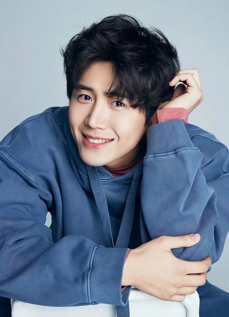 Công ty quản lý lên tiếng giải thích cho Kim Seon Ho.