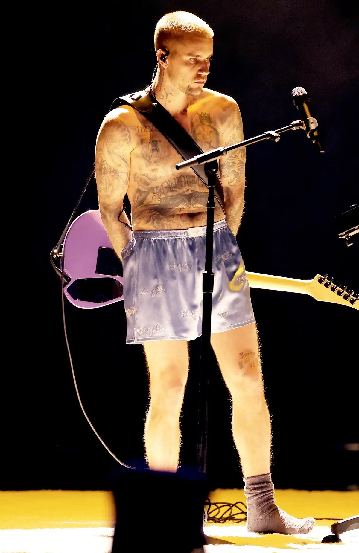 Justin Bieber biểu diễn ca khúc Yukon. Ảnh: Getty, Los Angeles Times.