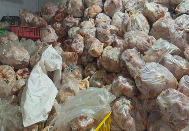 10 tấn gà nguyên con và các bộ phận gia cầm 3 không