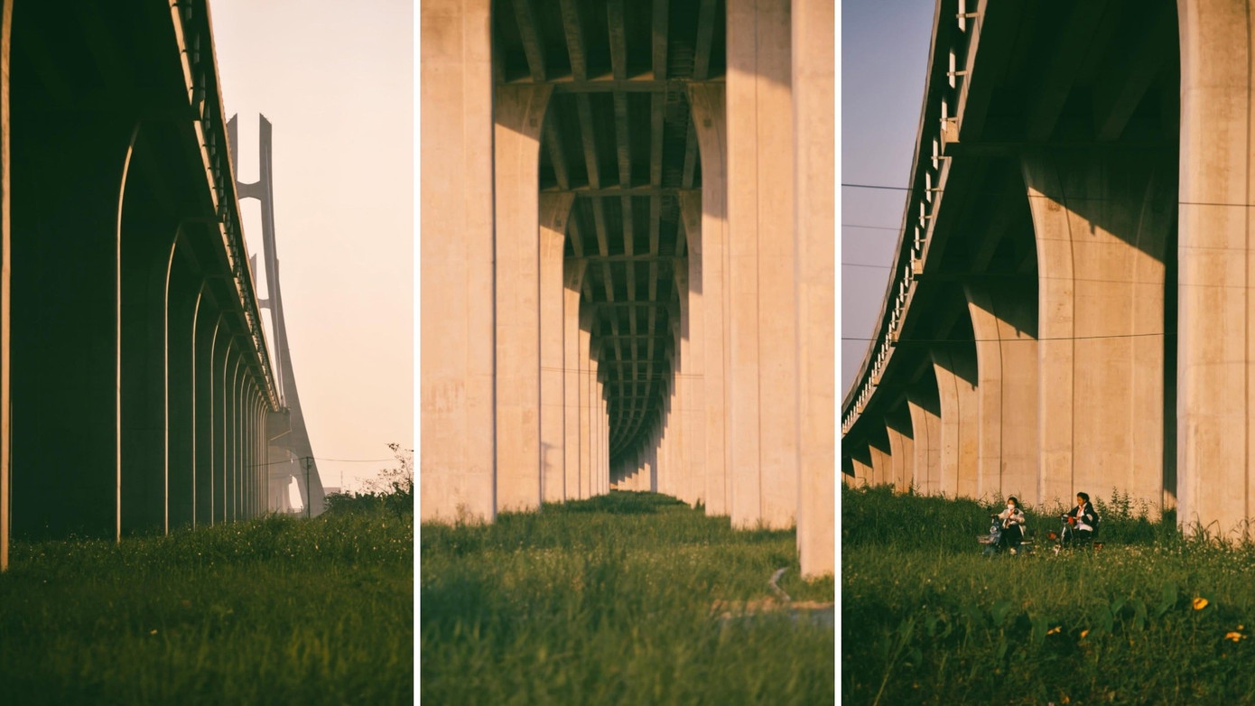 Những vệt nắng xẻ dọc không gian, tạo nên chiếc view huyền ảo. (Ảnh: quoc.su)