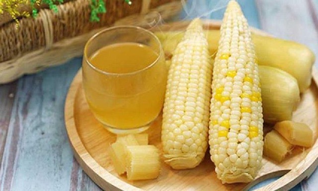 Nước râu ngô có tác dụng lợi tiểu, giúp hỗ trợ đào thải chất cặn trong thận.