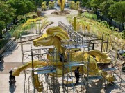 Lifestyle - Cận cảnh linh vật ngựa khổng lồ cao 7 m trên đường hoa Nguyễn Huệ